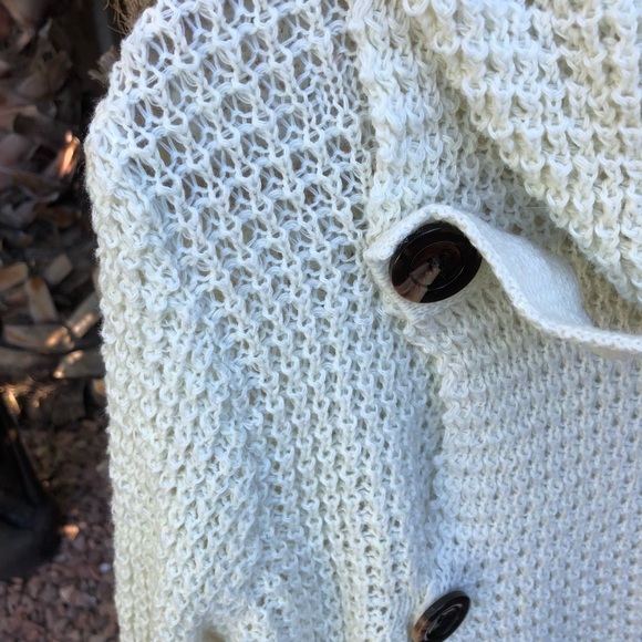 ✨HP!✨Cream Waffle Knit Cowl Neck Sweater✨ - Picture 6 of 8